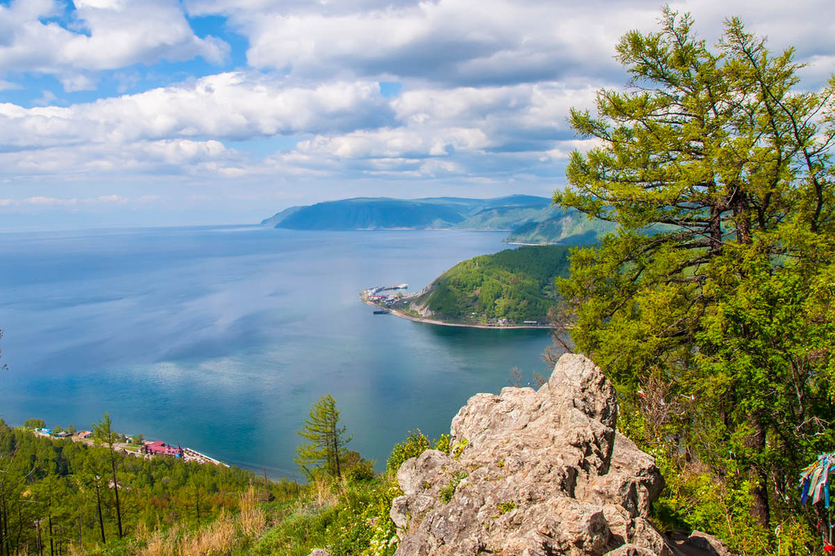 Листвянка байкал фото лето