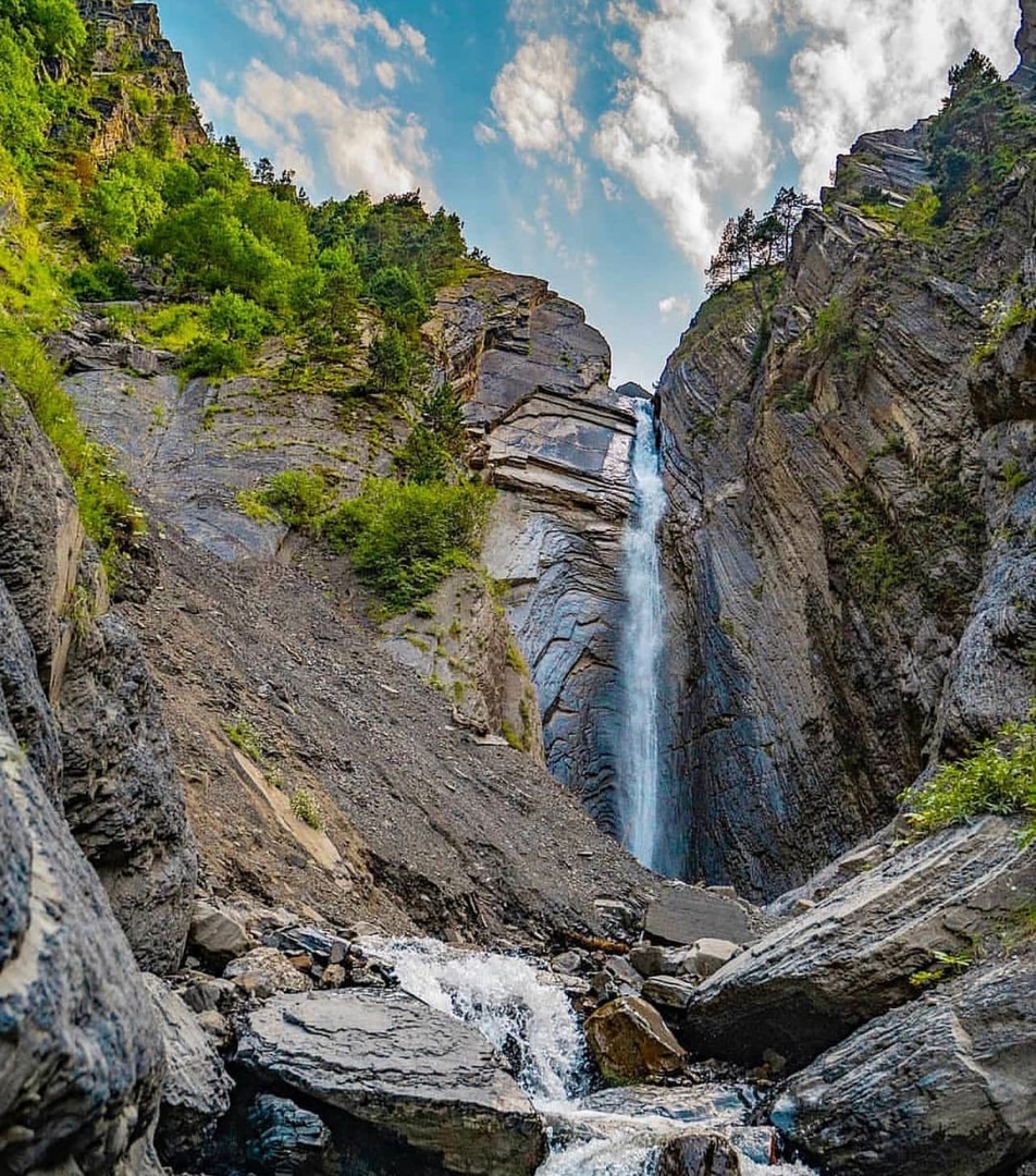 Село Зрых водопад