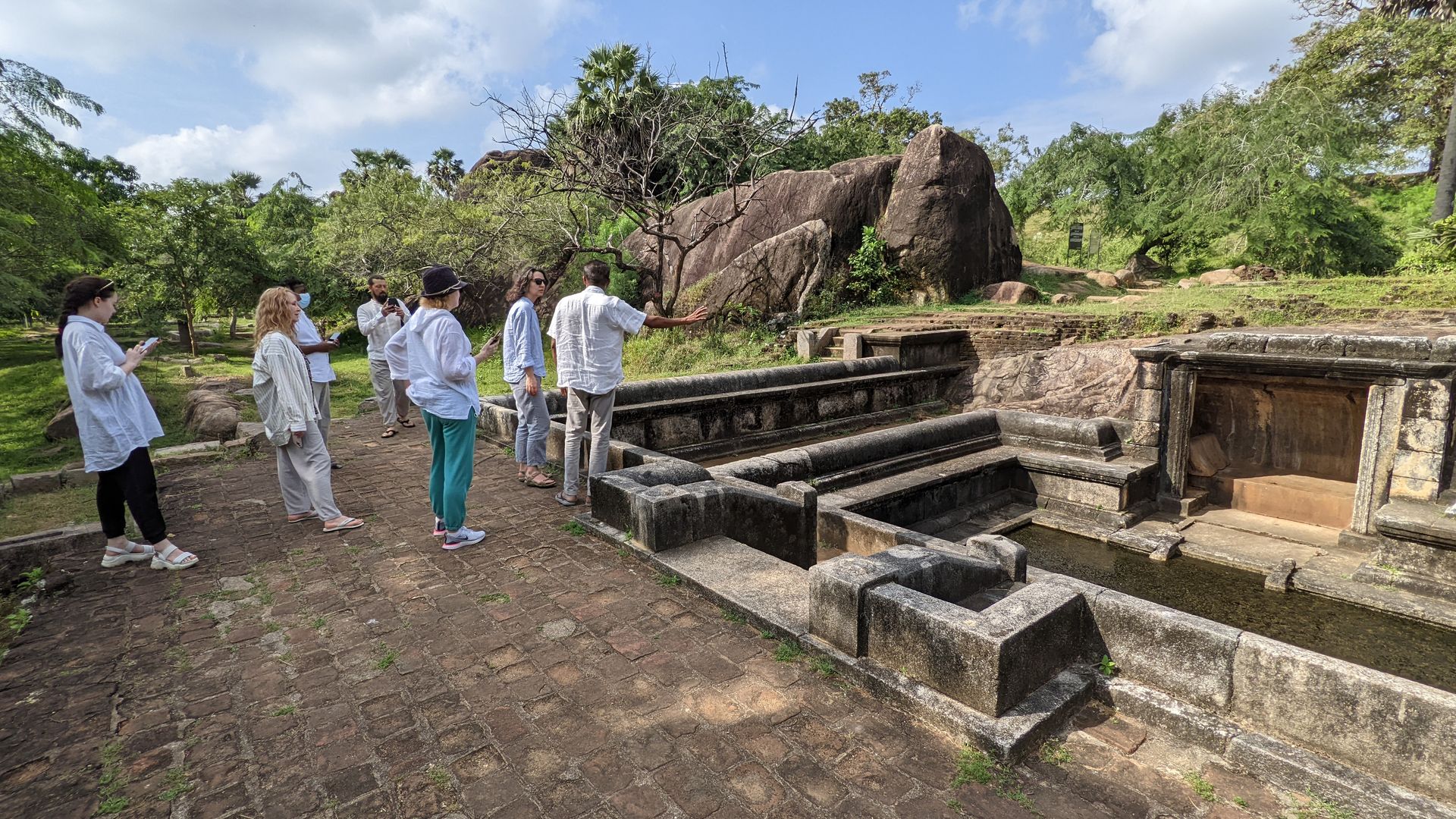 Sri Lanka Travel: Temples, Mountains, Tea · small group tours · 